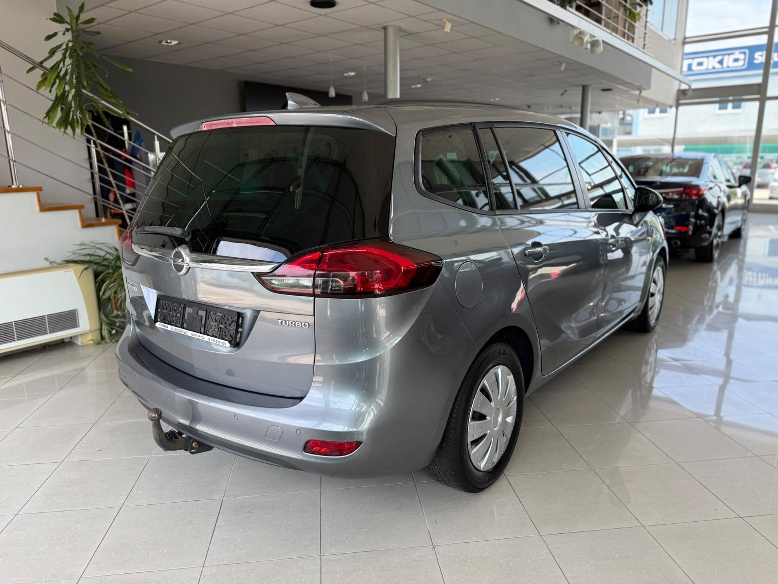 Opel Zafira 1,4 Turbo KAMERA NAVI LED XSENON SERVISNA rezervirano!!!!!, fotografija 7