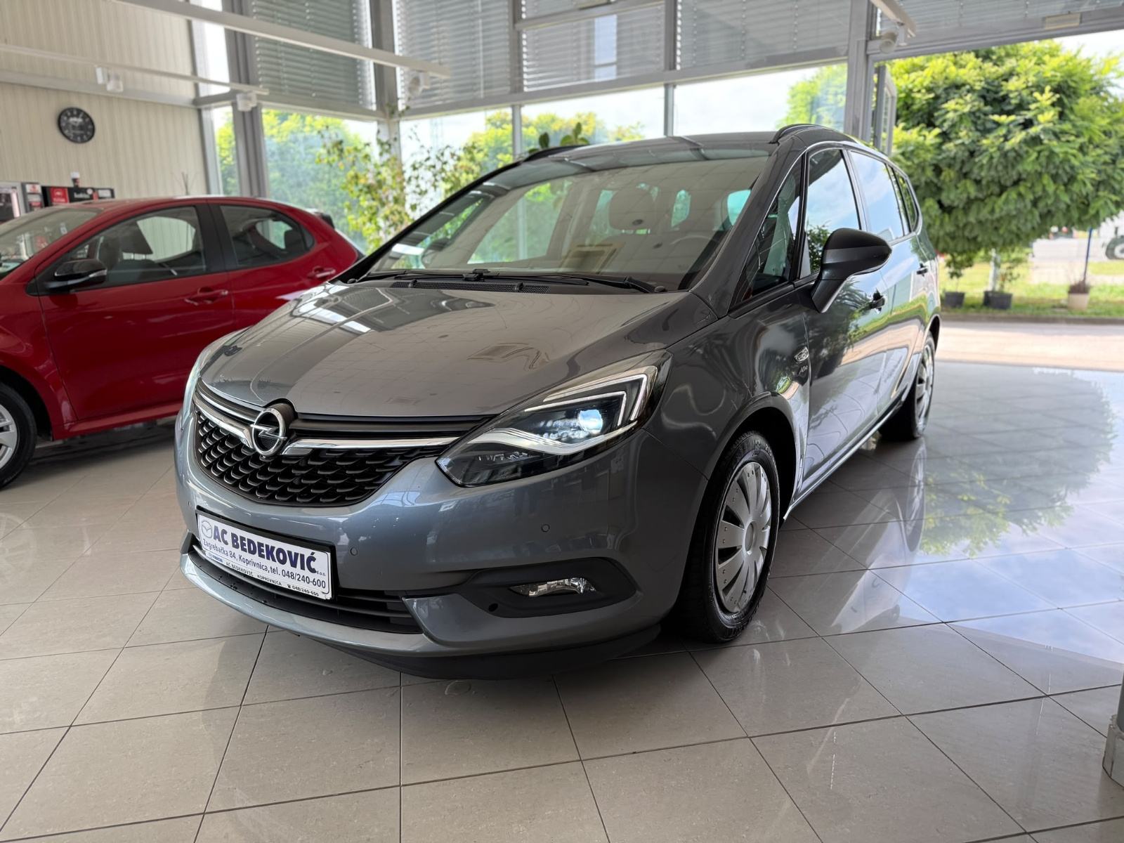 Opel Zafira 1,4 Turbo KAMERA NAVI LED XSENON SERVISNA rezervirano!!!!!, fotografija 3
