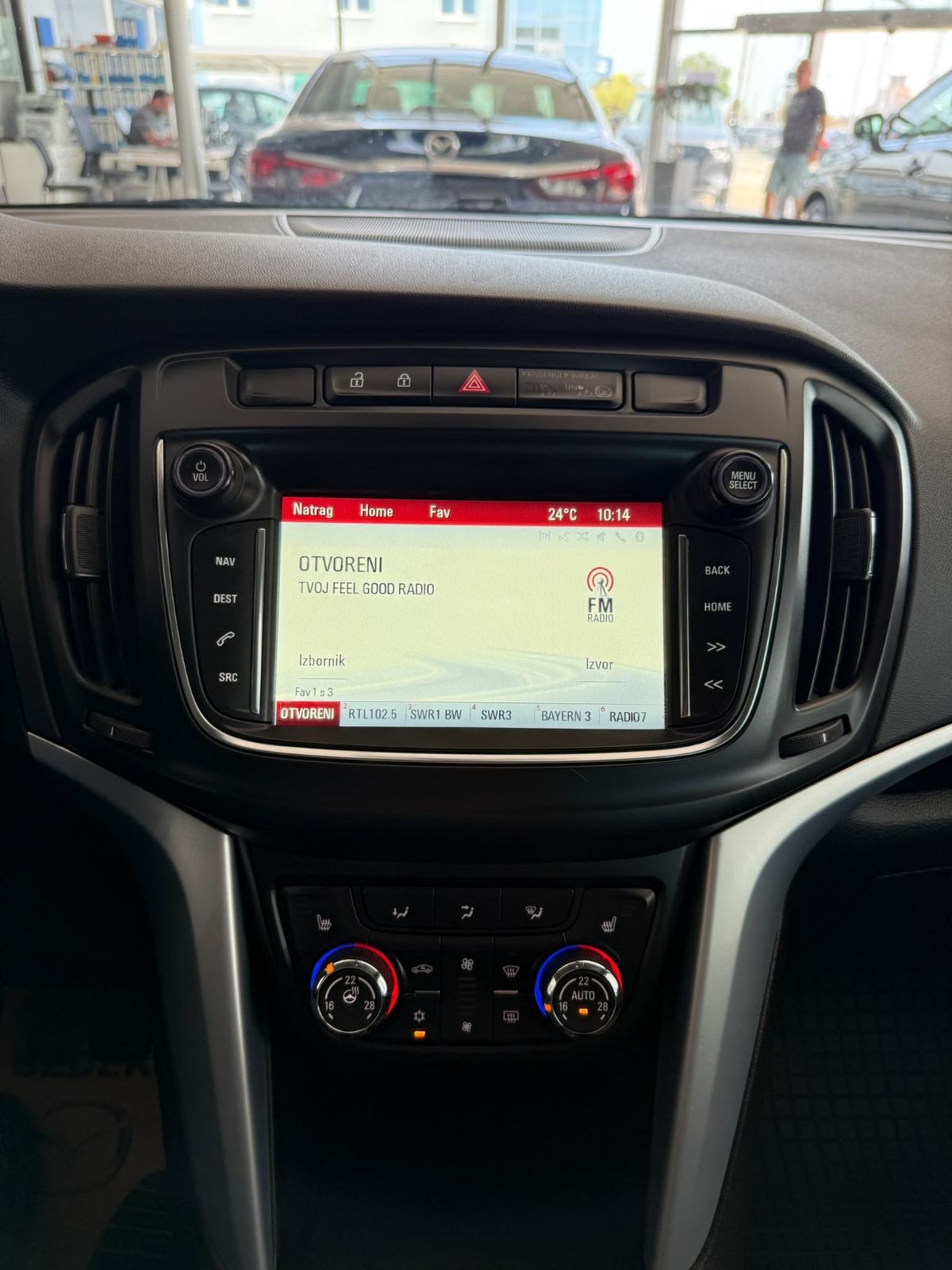 Opel Zafira 1,4 Turbo KAMERA NAVI LED XSENON SERVISNA rezervirano!!!!!, fotografija 10