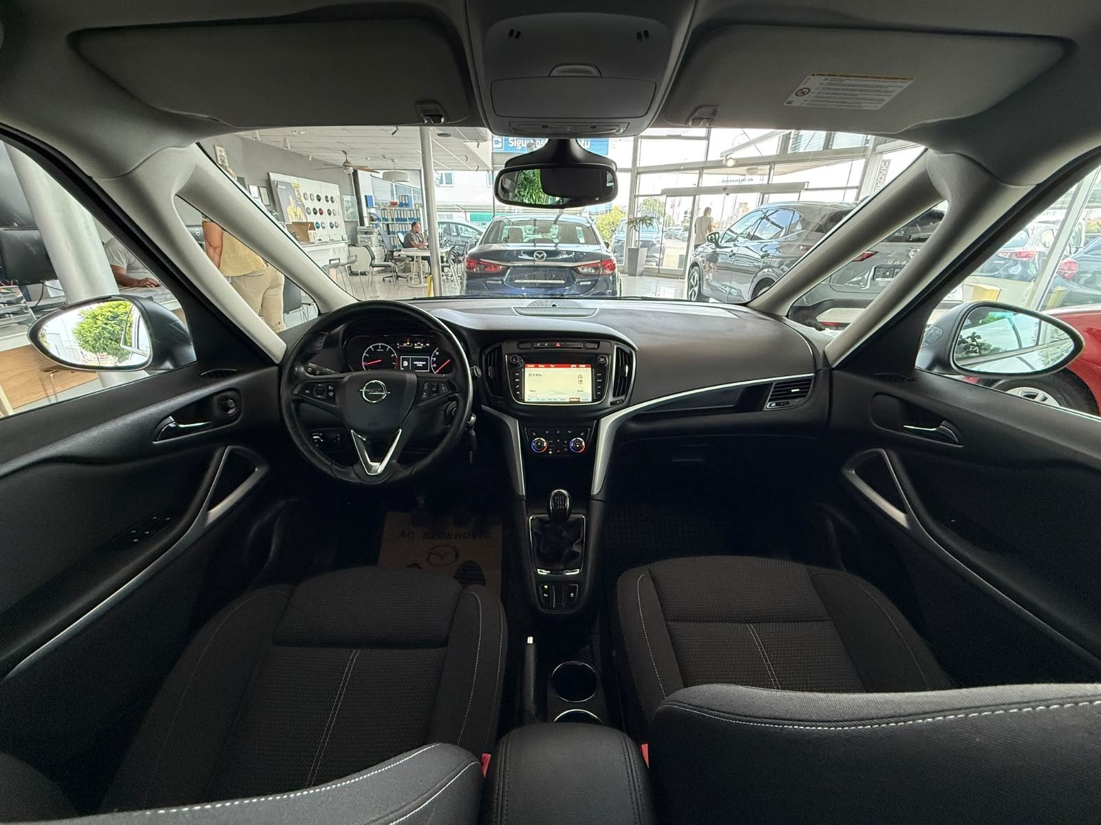 Opel Zafira 1,4 Turbo KAMERA NAVI LED XSENON SERVISNA rezervirano!!!!!, fotografija 12