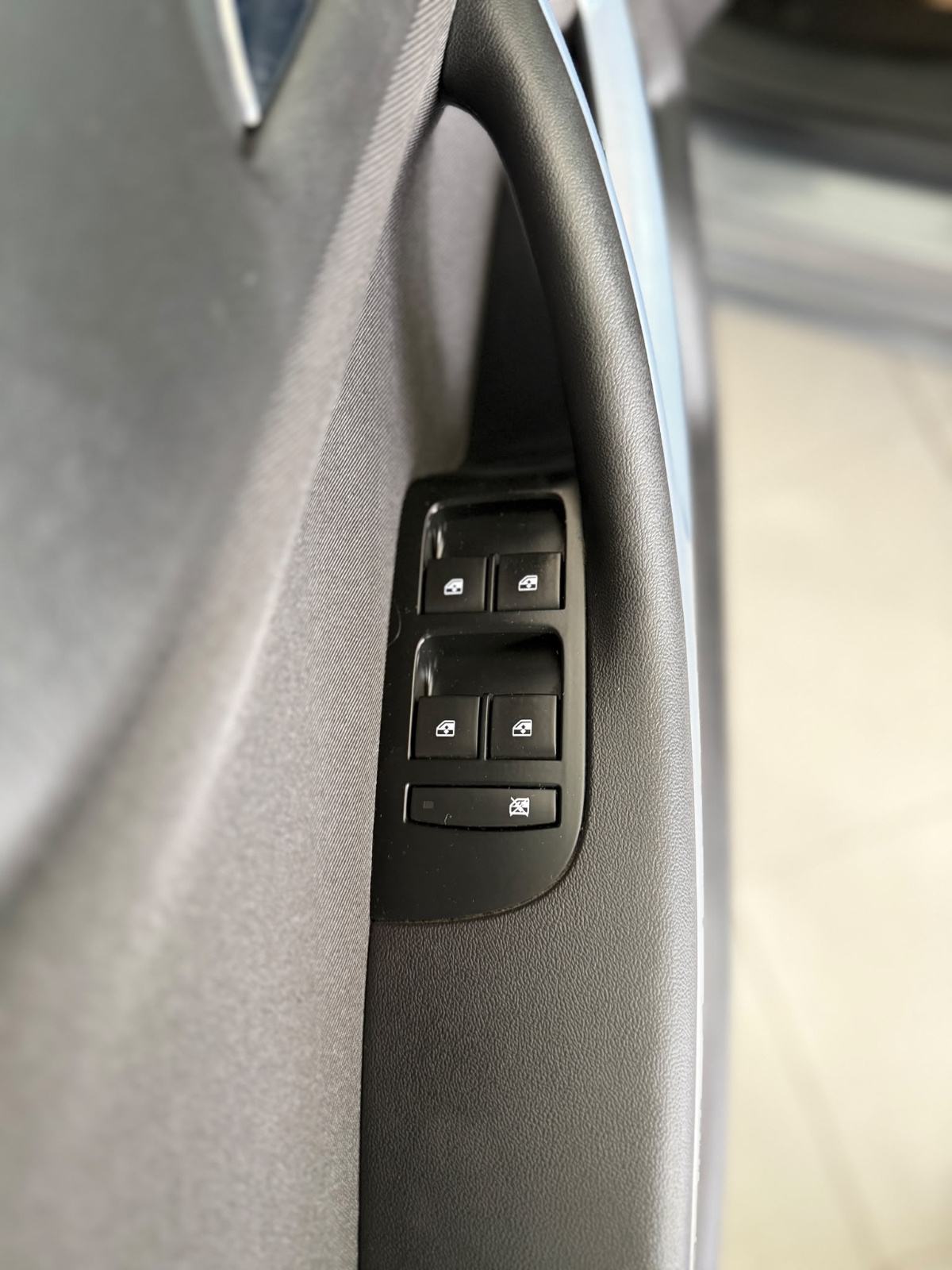 Opel Zafira 1,4 Turbo KAMERA NAVI LED XSENON SERVISNA rezervirano!!!!!, fotografija 17