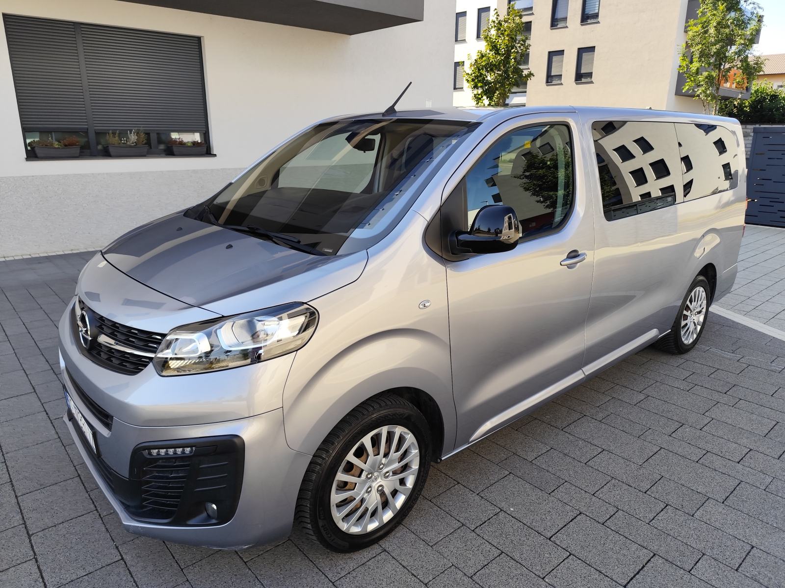 KOMBI Opel ,1.5 CDTI 8+1, Navigacija, Ad/temp, parking senzori, fotografija 2