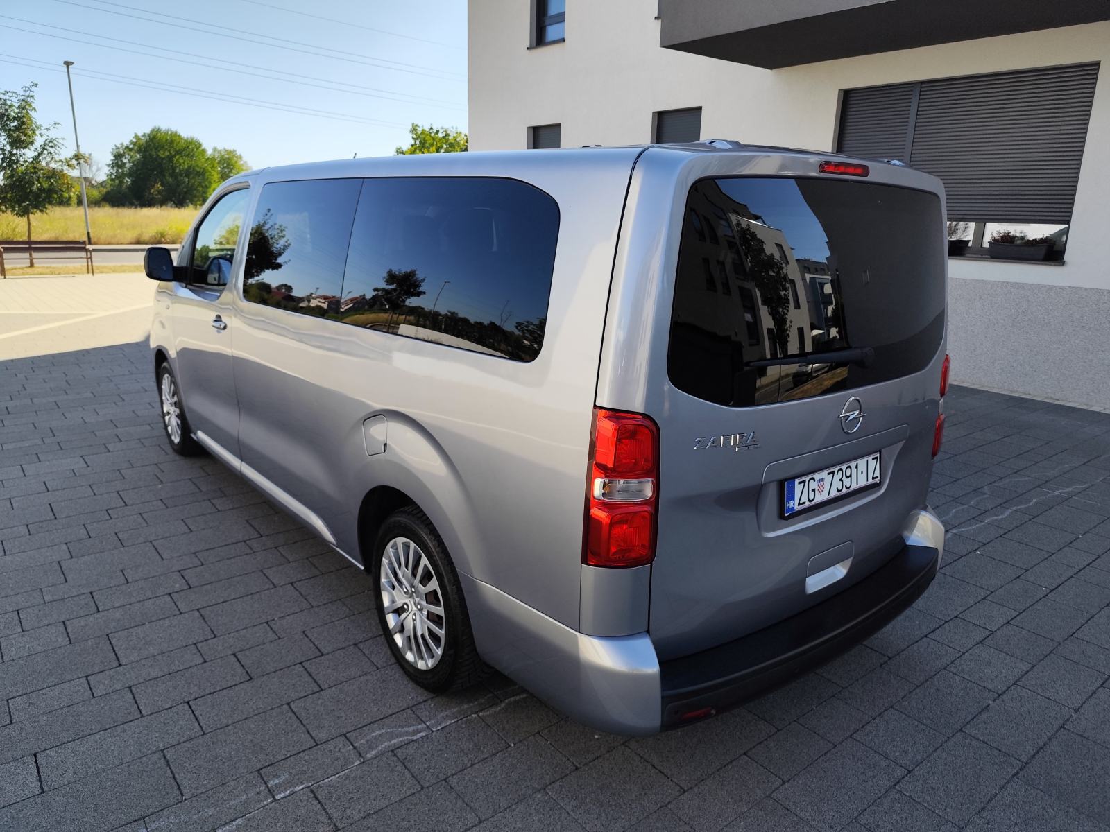 KOMBI Opel ,1.5 CDTI 8+1, Navigacija, Ad/temp, parking senzori, fotografija 8