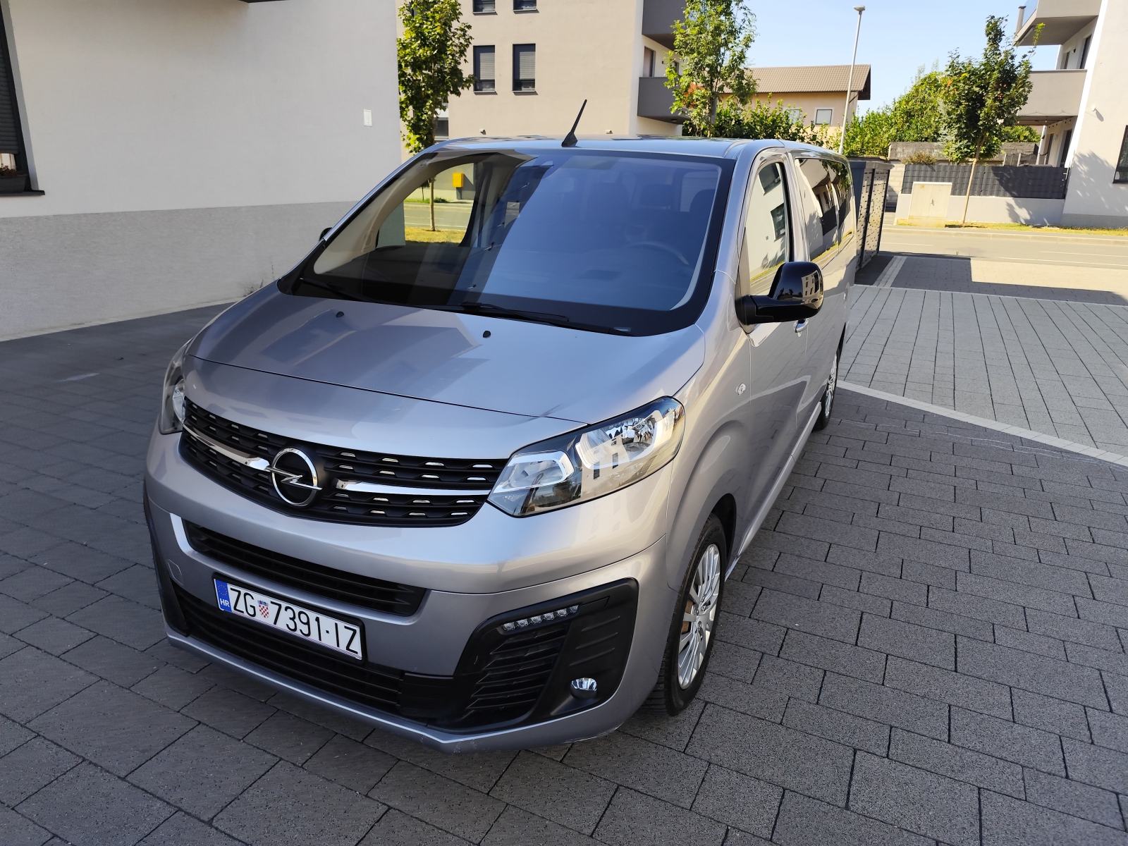 KOMBI Opel ,1.5 CDTI 8+1, Navigacija, Ad/temp, parking senzori, fotografija 3