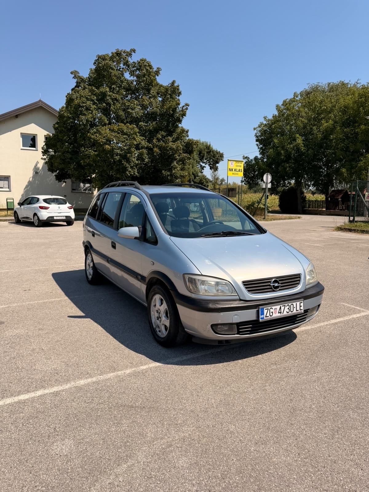 Opel Zafira 1,6 16V KLIMA LEDI BENZIN SAMO 1150 EURA ALCIA 7 SJEDALA, fotografija 7