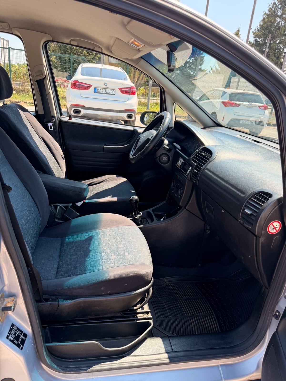 Opel Zafira 1,6 16V KLIMA LEDI BENZIN SAMO 1150 EURA ALCIA 7 SJEDALA, fotografija 19