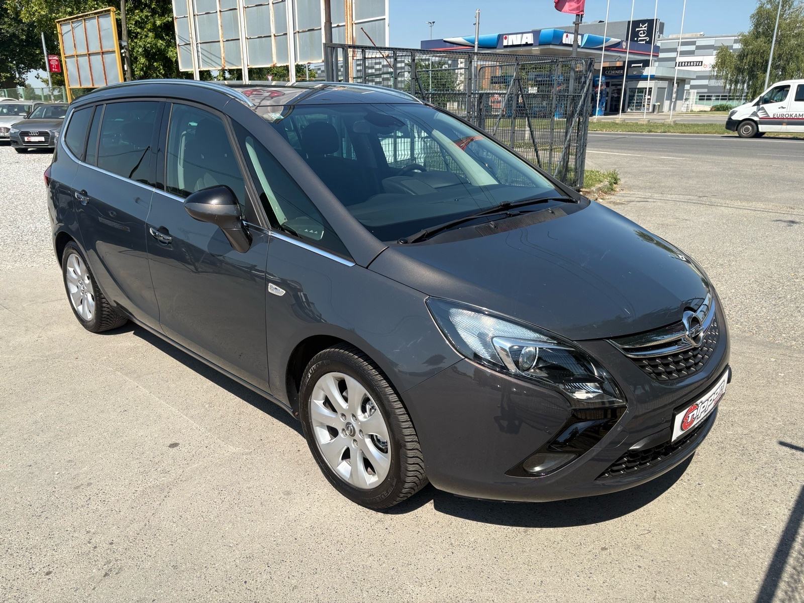 Opel Zafira 1,6 CDTI KLIMA - TEMPOMAT - AUTOKREDIT, fotografija 8