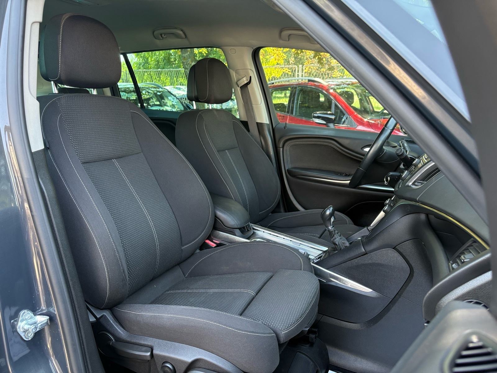 Opel Zafira 1,6 CDTI KLIMA - TEMPOMAT - AUTOKREDIT, fotografija 20