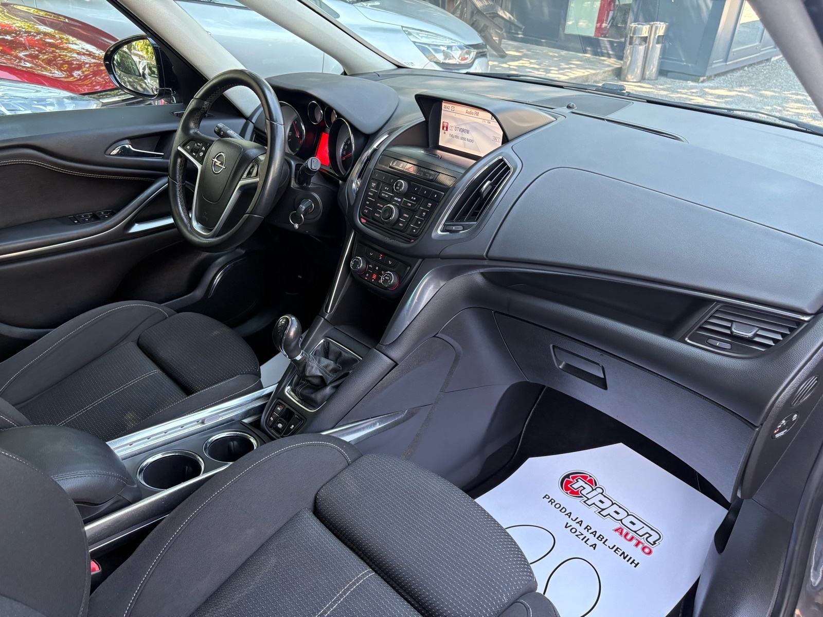 Opel Zafira 1,6 CDTI KLIMA - TEMPOMAT - AUTOKREDIT, fotografija 18