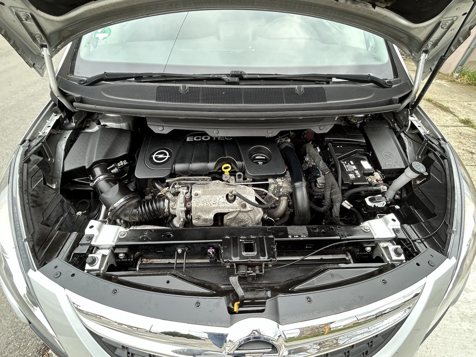 Opel Zafira 1,6 CDTI NAVIGACIJA TEMPOMAT EXTRA STANJE NA IME KUPCA, fotografija 9