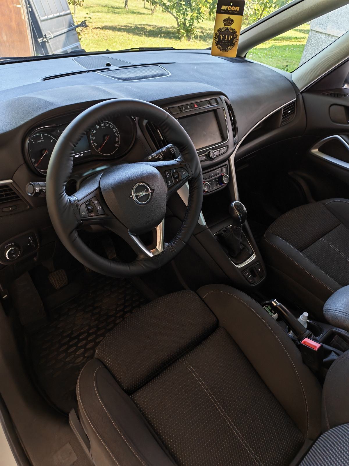 Opel Zafira 1,6 CDTI, fotografija 14