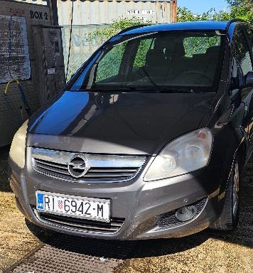 Opel Zafira 1,6, fotografija 1