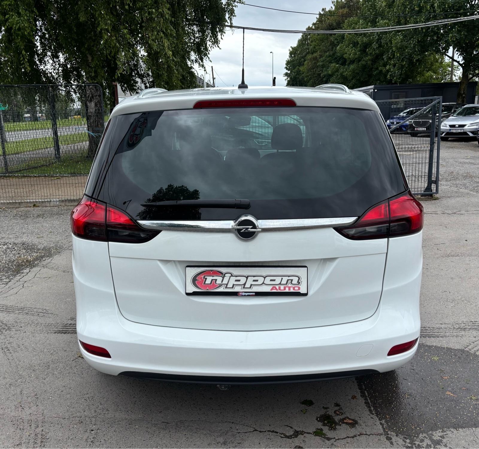 Opel Zafira 1,6CDTI KLIMA - 6 BRZINA - TEMPOMAT - SERVISNA -AUTOKREDIT, fotografija 5