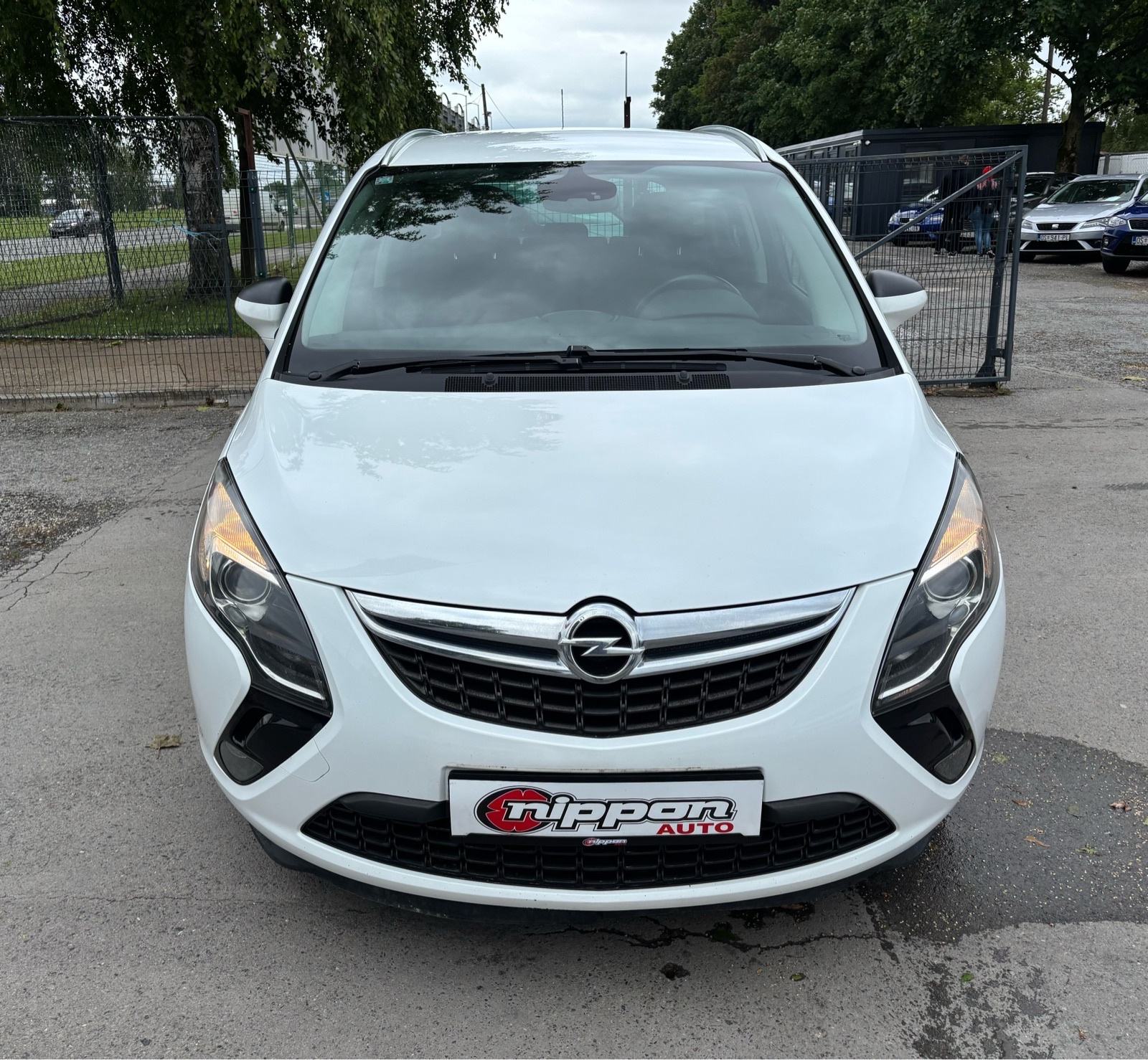 Opel Zafira 1,6CDTI KLIMA - 6 BRZINA - TEMPOMAT - SERVISNA -AUTOKREDIT, fotografija 2