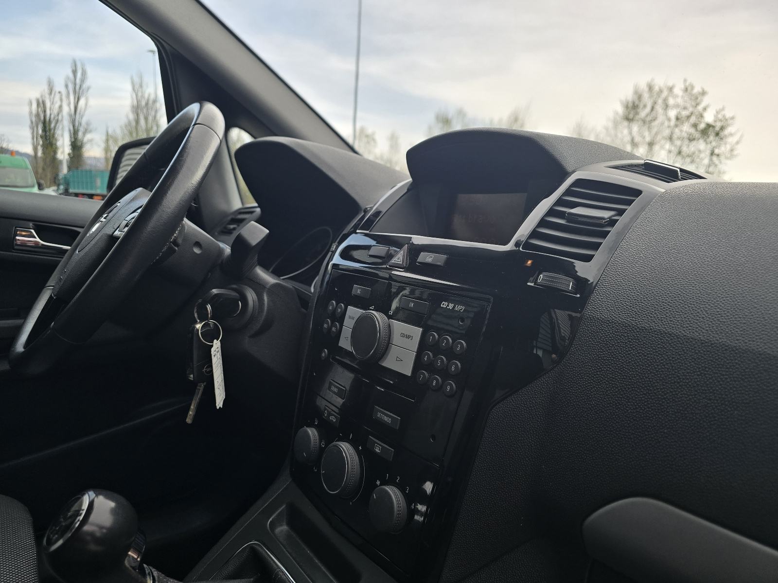 Opel Zafira 1,7 CDTI / 7 sijedala / Klima / Servisna / 1 Vlasnik /, fotografija 16