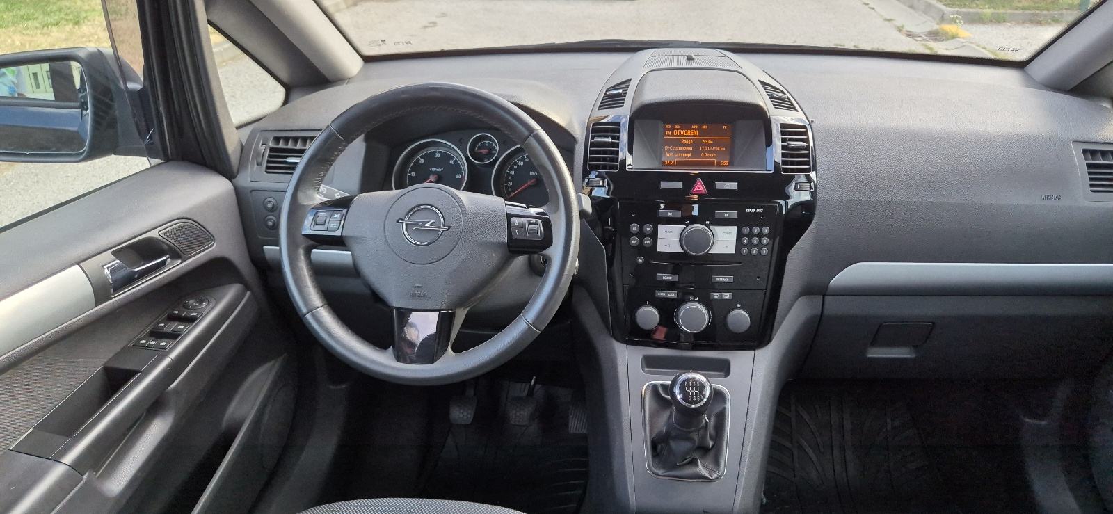 Opel Zafira 1,7 CDTI, fotografija 10