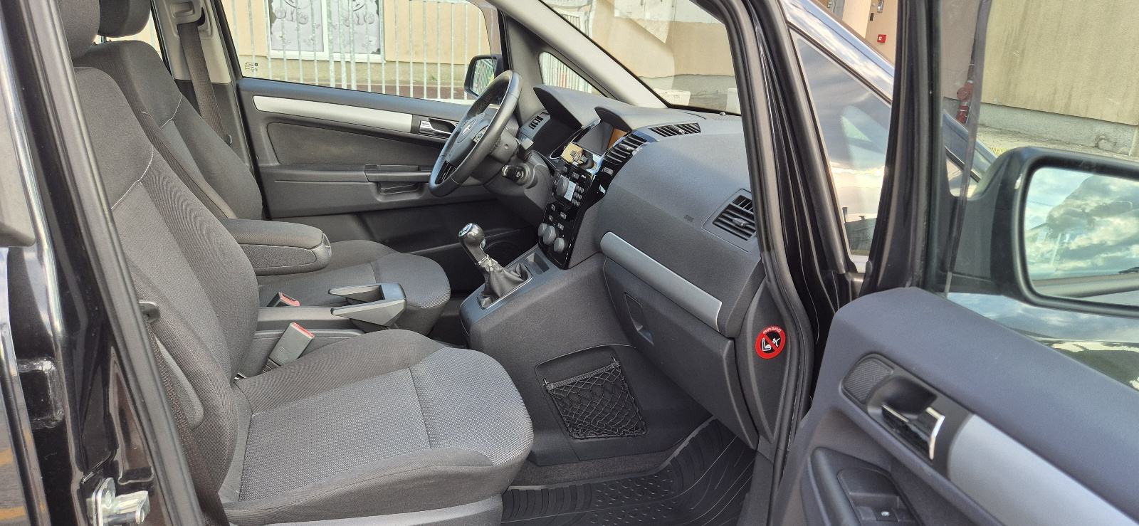 Opel Zafira 1,7 CDTI, fotografija 14
