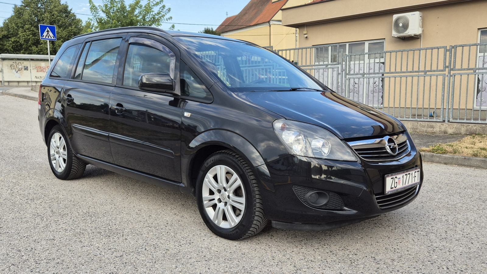 Opel Zafira 1,7 CDTI, fotografija 3