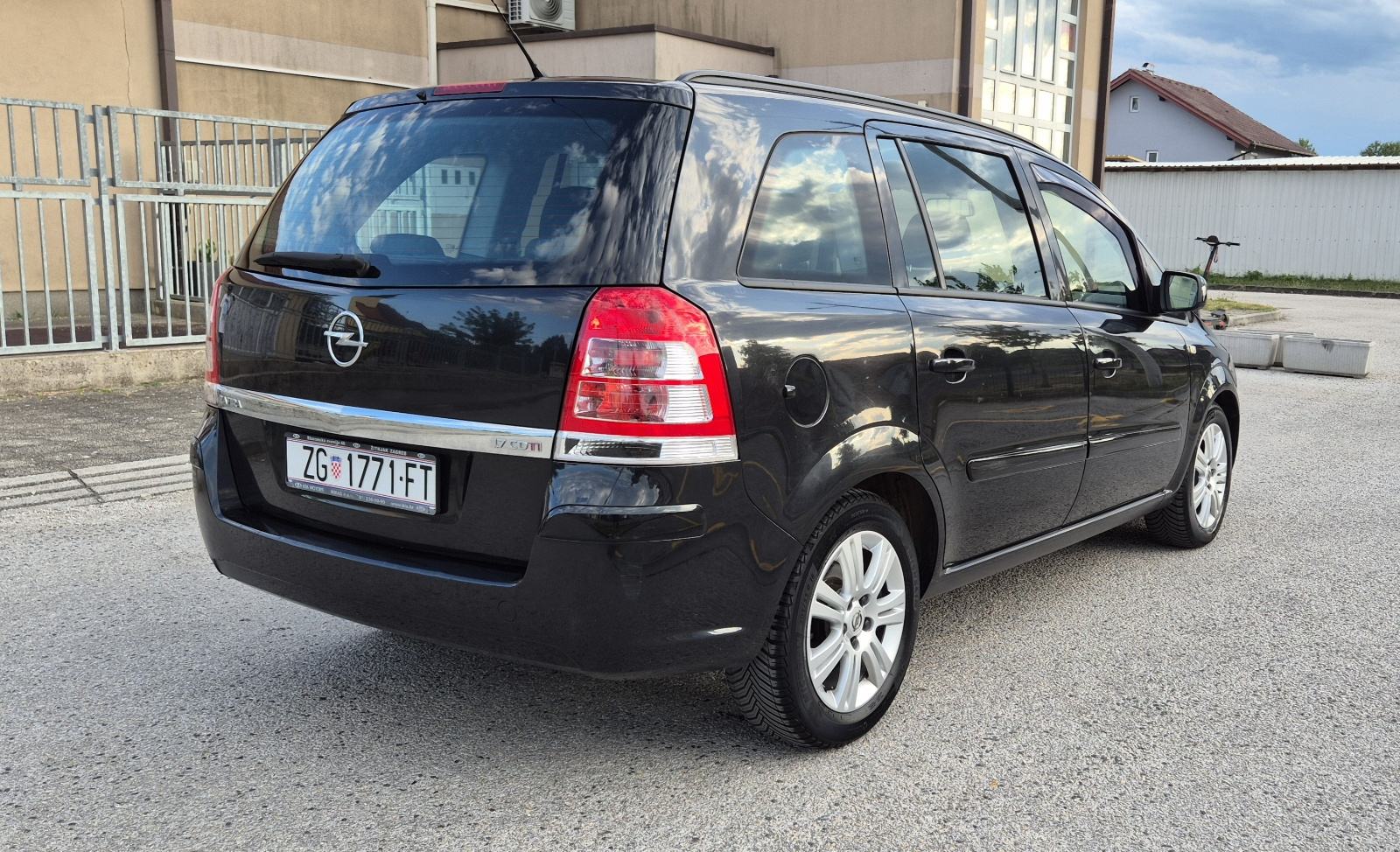 Opel Zafira 1,7 CDTI, fotografija 8