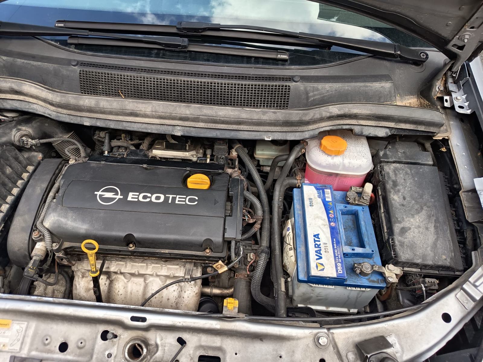 Opel Zafira 1,8, fotografija 4