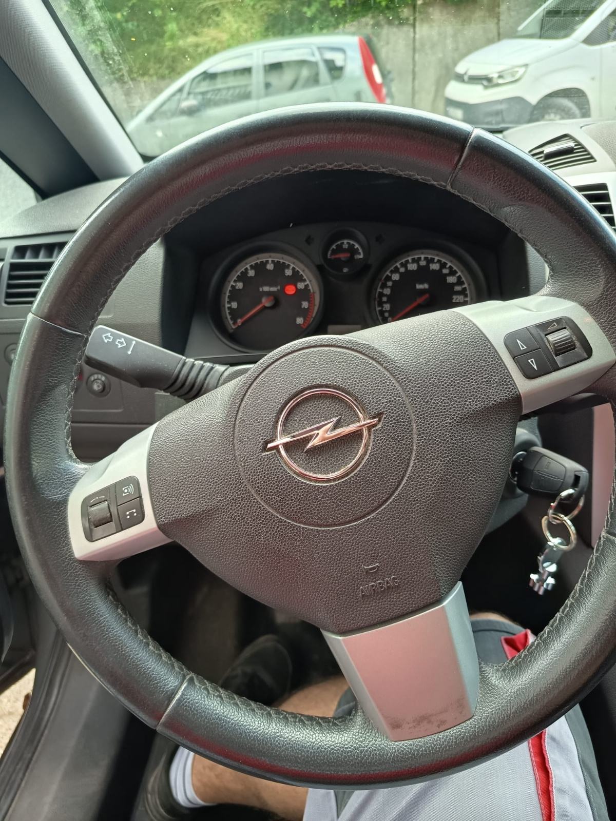 Opel Zafira 1,8, fotografija 6