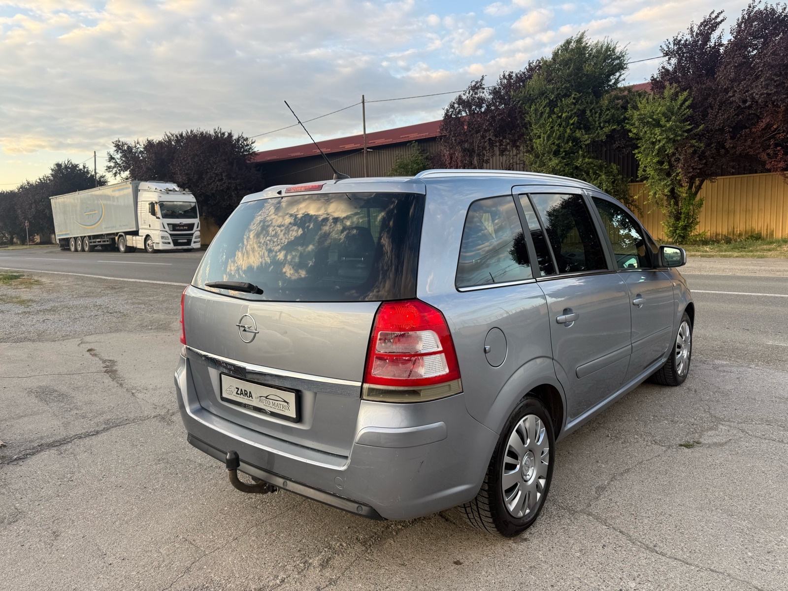 Opel Zafira 1,9 CDTI COSMO 7 sjedala, xenon, navi, temp., 150ks, fotografija 3