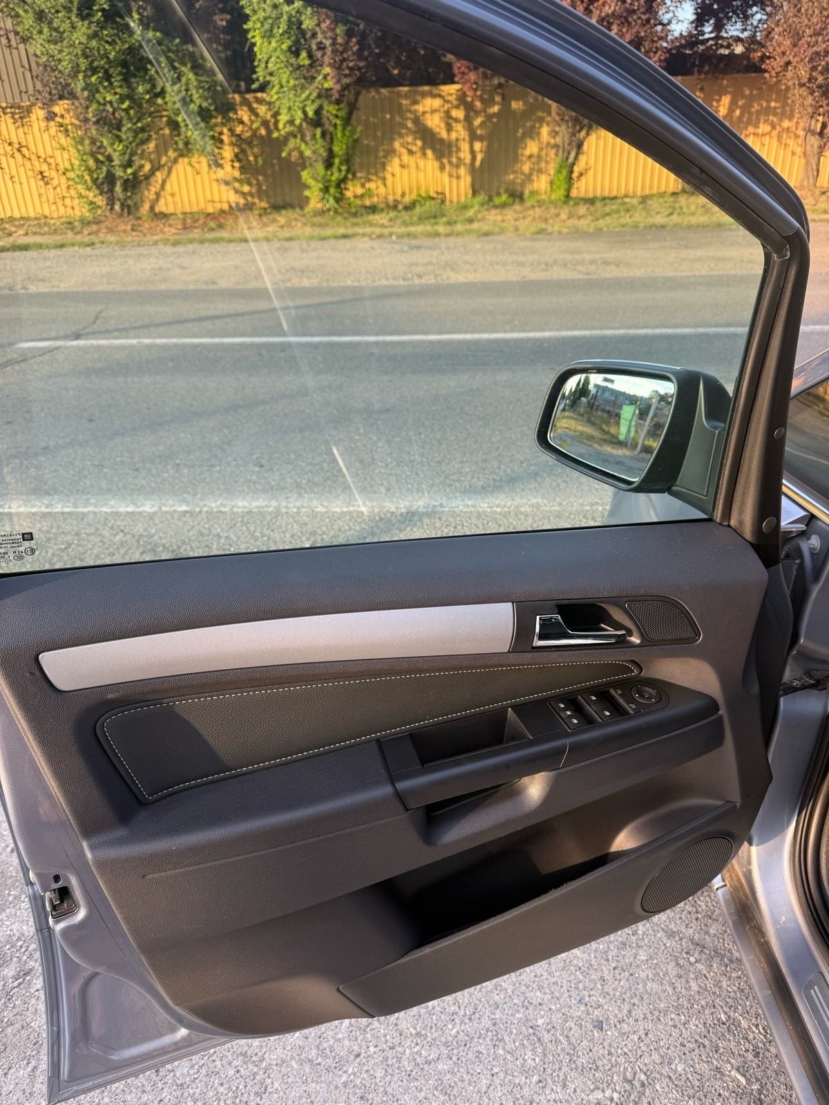 Opel Zafira 1,9 CDTI COSMO 7 sjedala, xenon, navi, temp., 150ks, fotografija 5