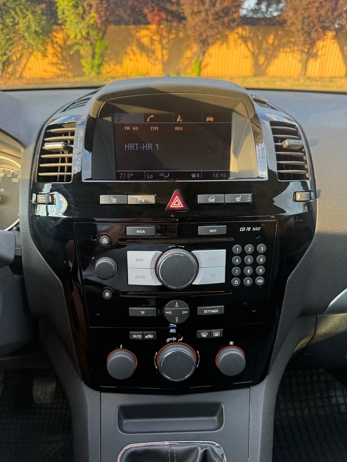 Opel Zafira 1,9 CDTI COSMO 7 sjedala, xenon, navi, temp., 150ks, fotografija 13