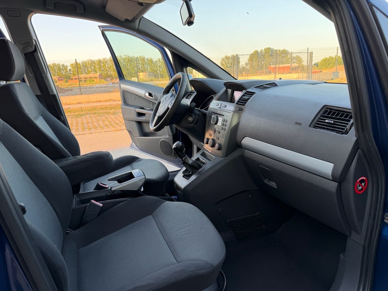 Opel Zafira 1,9 CDTI, fotografija 10