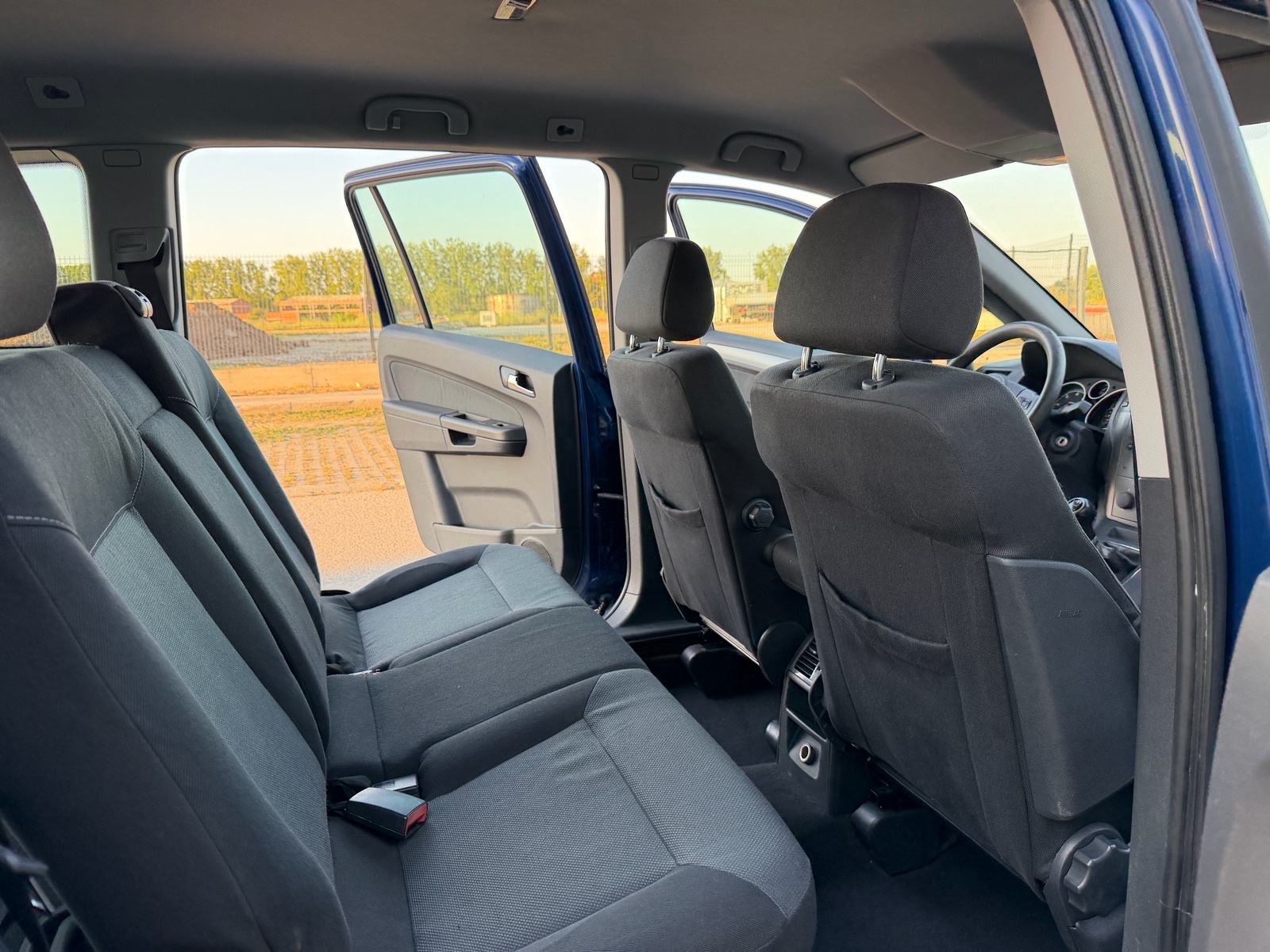 Opel Zafira 1,9 CDTI, fotografija 11