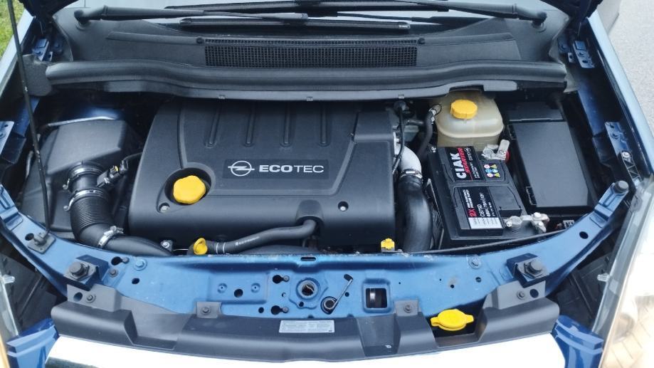 Opel Zafira 1,9 CDTI, fotografija 5