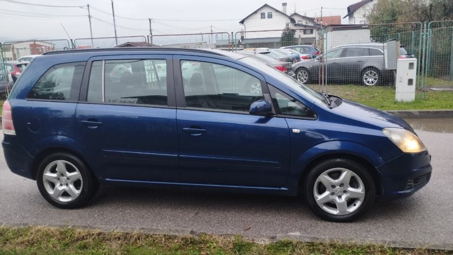 Opel Zafira 1,9 CDTI, fotografija 16