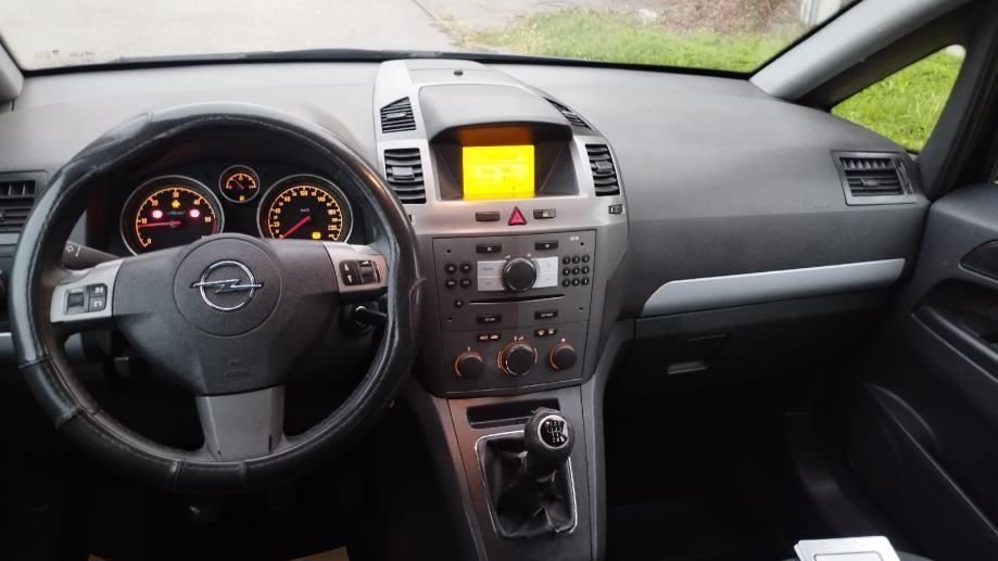 Opel Zafira 1,9 CDTI, fotografija 18