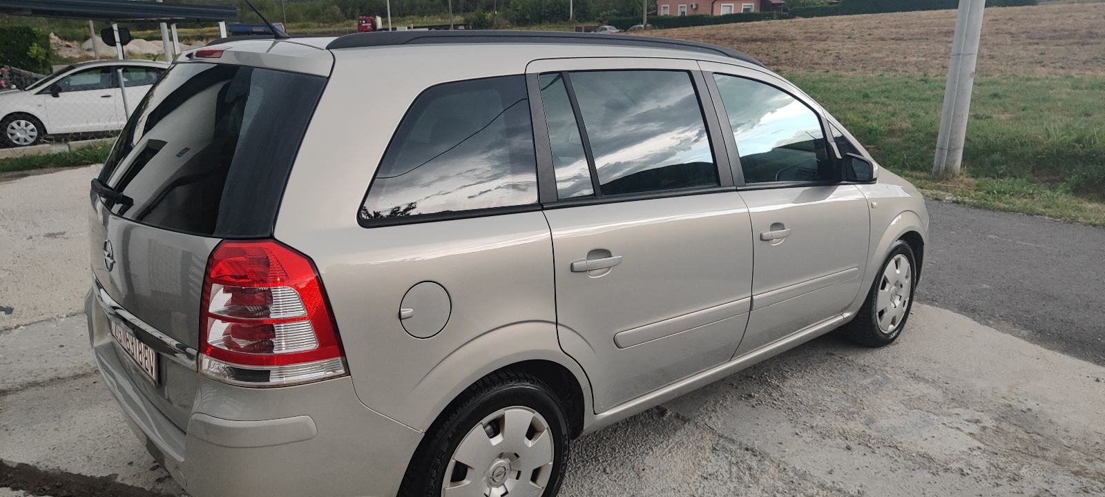 Opel Zafira 1,9 CDTI-reg3/27, fotografija 2