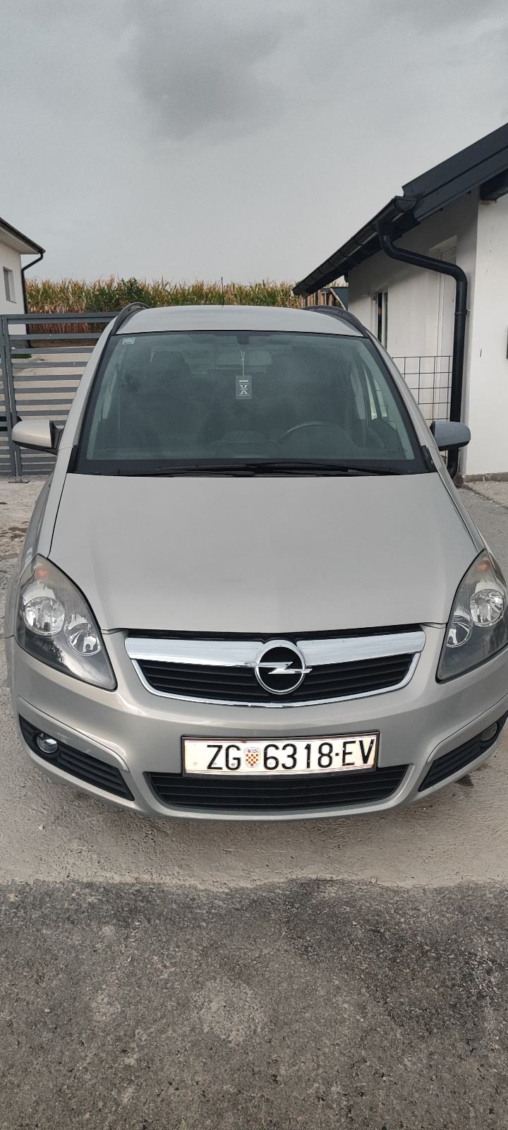 Opel Zafira 1,9 CDTI-reg3/27, fotografija 5