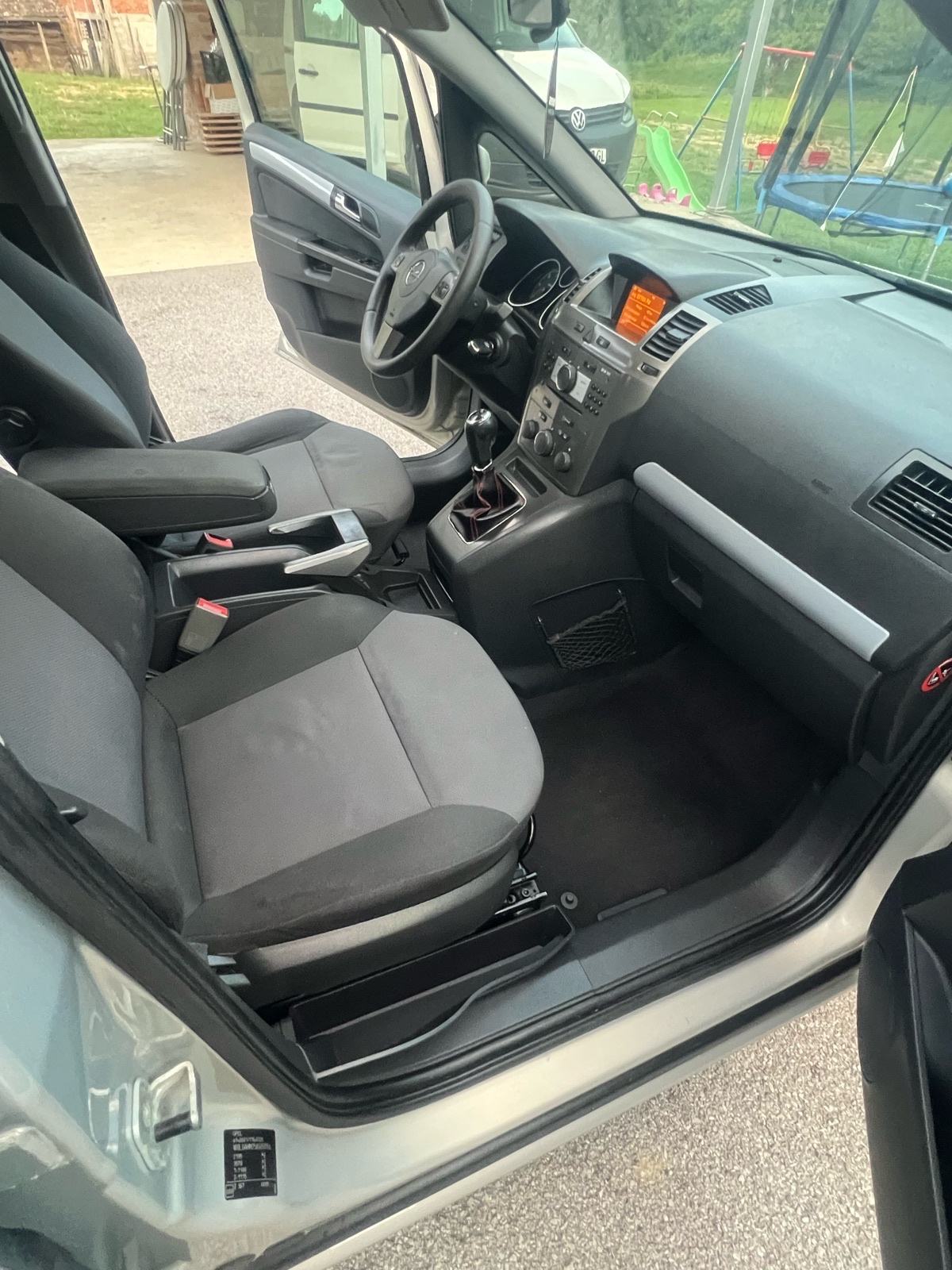 Opel Zafira 1,9 CDTI, fotografija 5