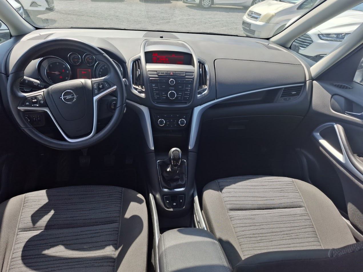 Opel Zafira 2,0 130KM 1.lastnik - samo 81.368 kilometrov, fotografija 6