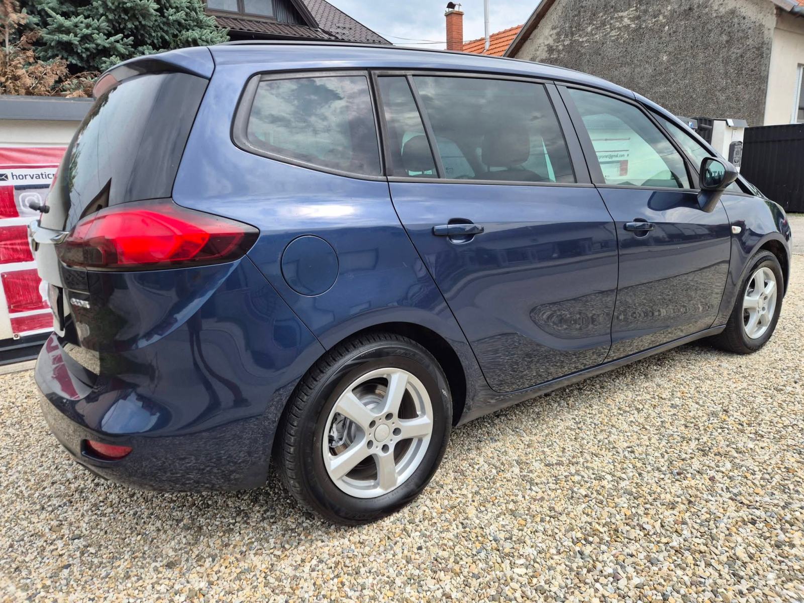 Opel Zafira 2,0 Cdti,130 ks,6 brzina,servisirana,odlična, fotografija 9
