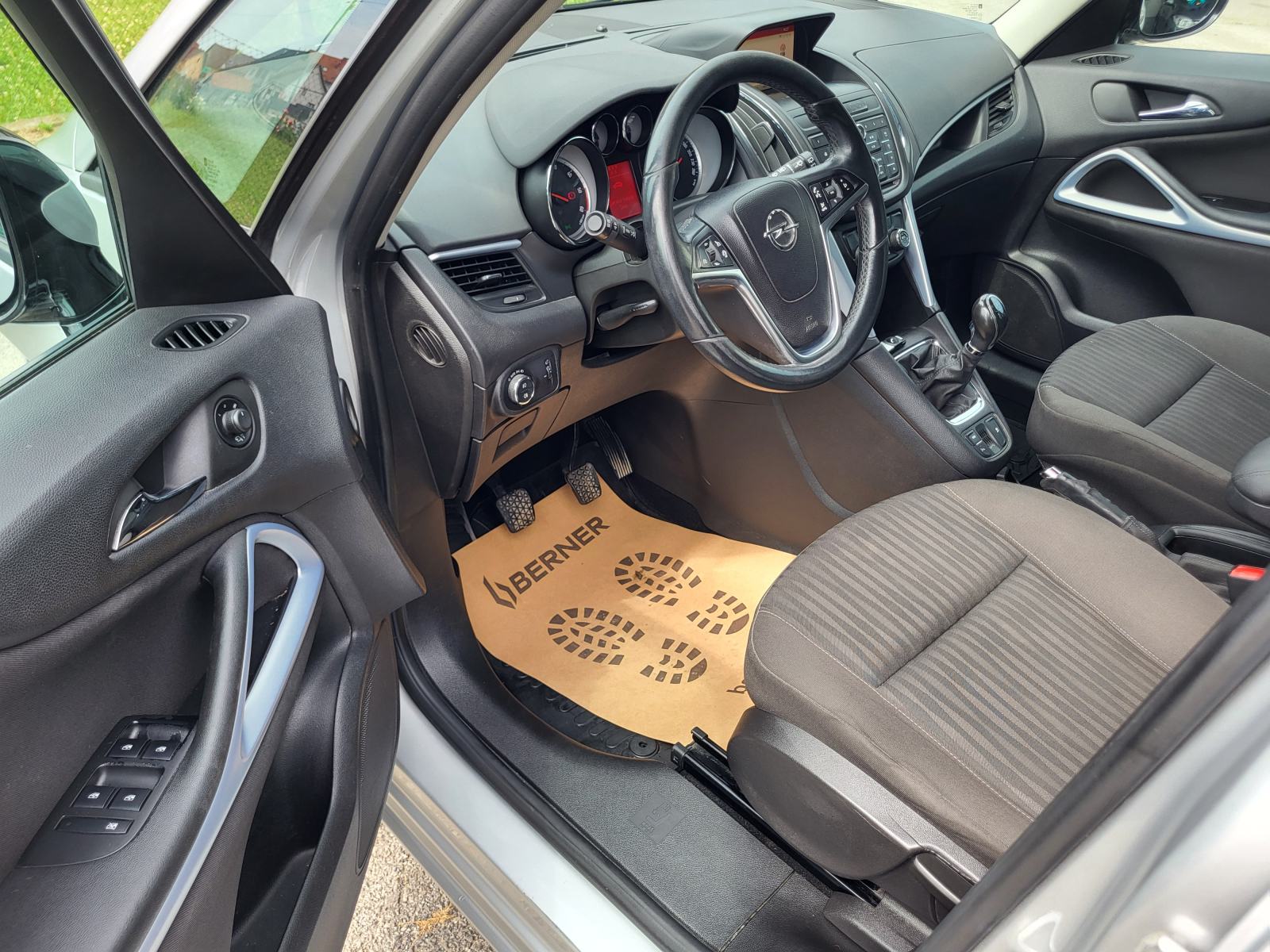 OPEL ZAFIRA 2.0 CDTI 7 SJEDALA DVOJNA KLIMA NAVI TEMPOMAT ALU REG 6/27, fotografija 17