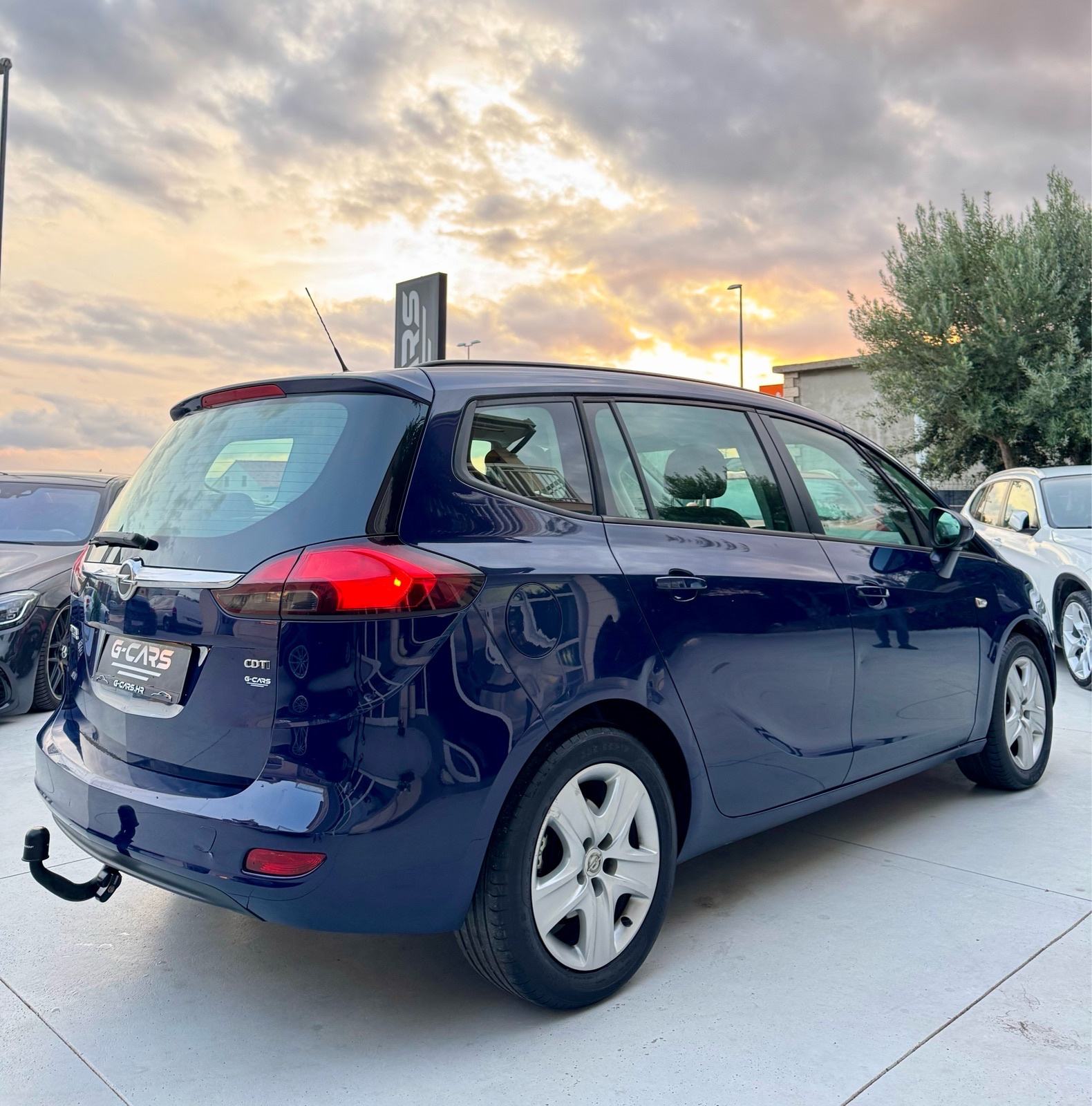 Opel Zafira 2,0 CDTI—Mod 2014—7 SJEDALA—REG.GOD.DANA—2 SETA KOTAČA—TOP, fotografija 9