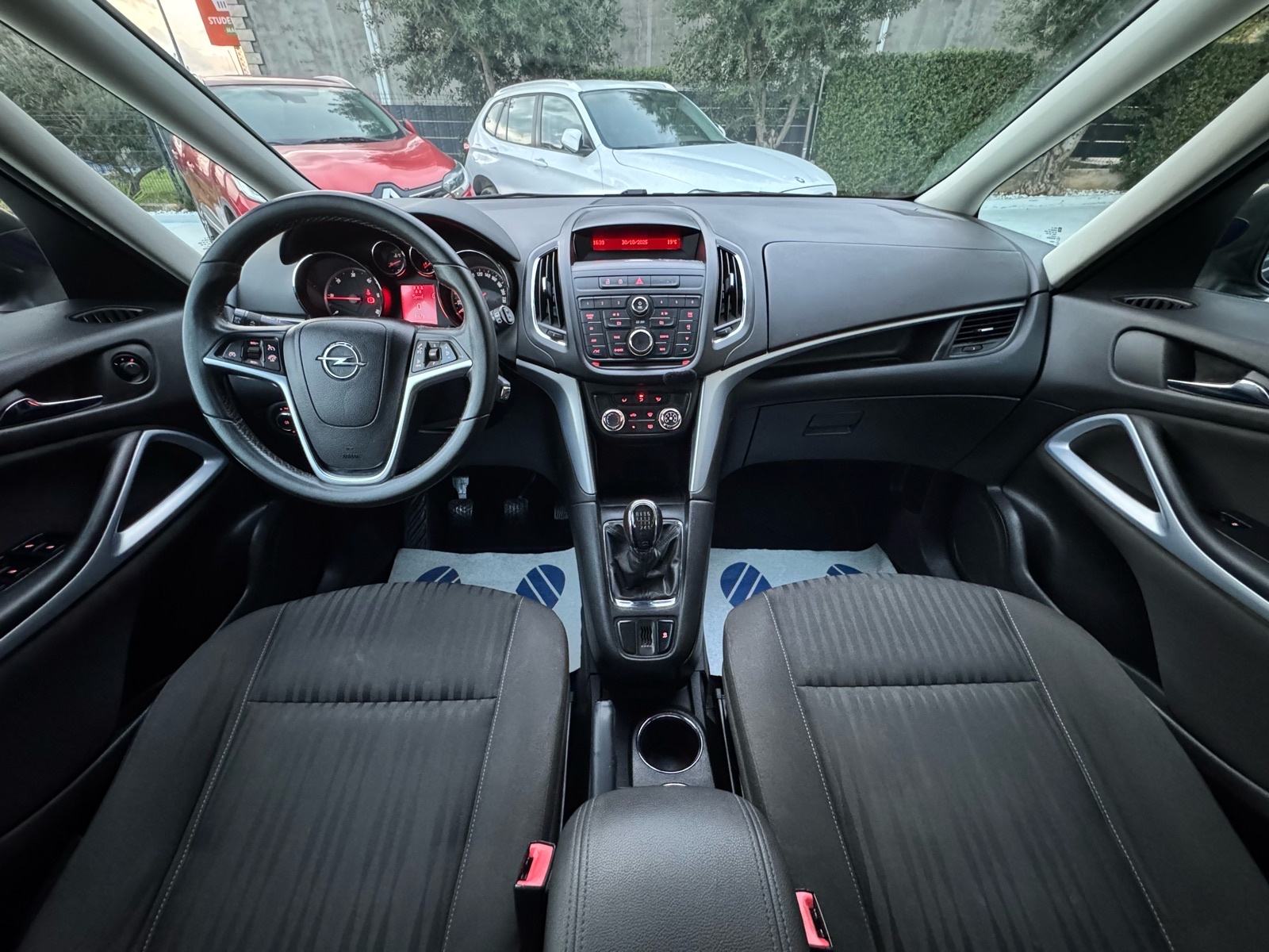 Opel Zafira 2,0 CDTI—Mod 2014—7 SJEDALA—REG.GOD.DANA—2 SETA KOTAČA—TOP, fotografija 14