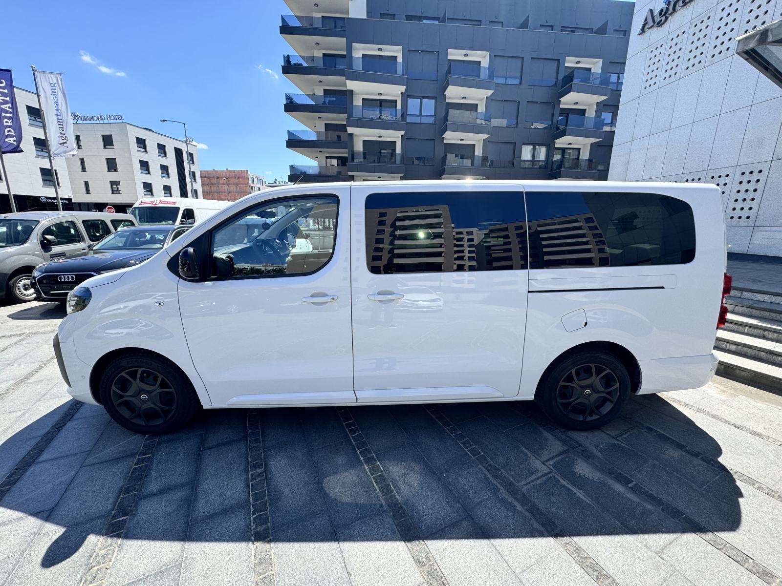 Opel Zafira 2,0 D, fotografija 3