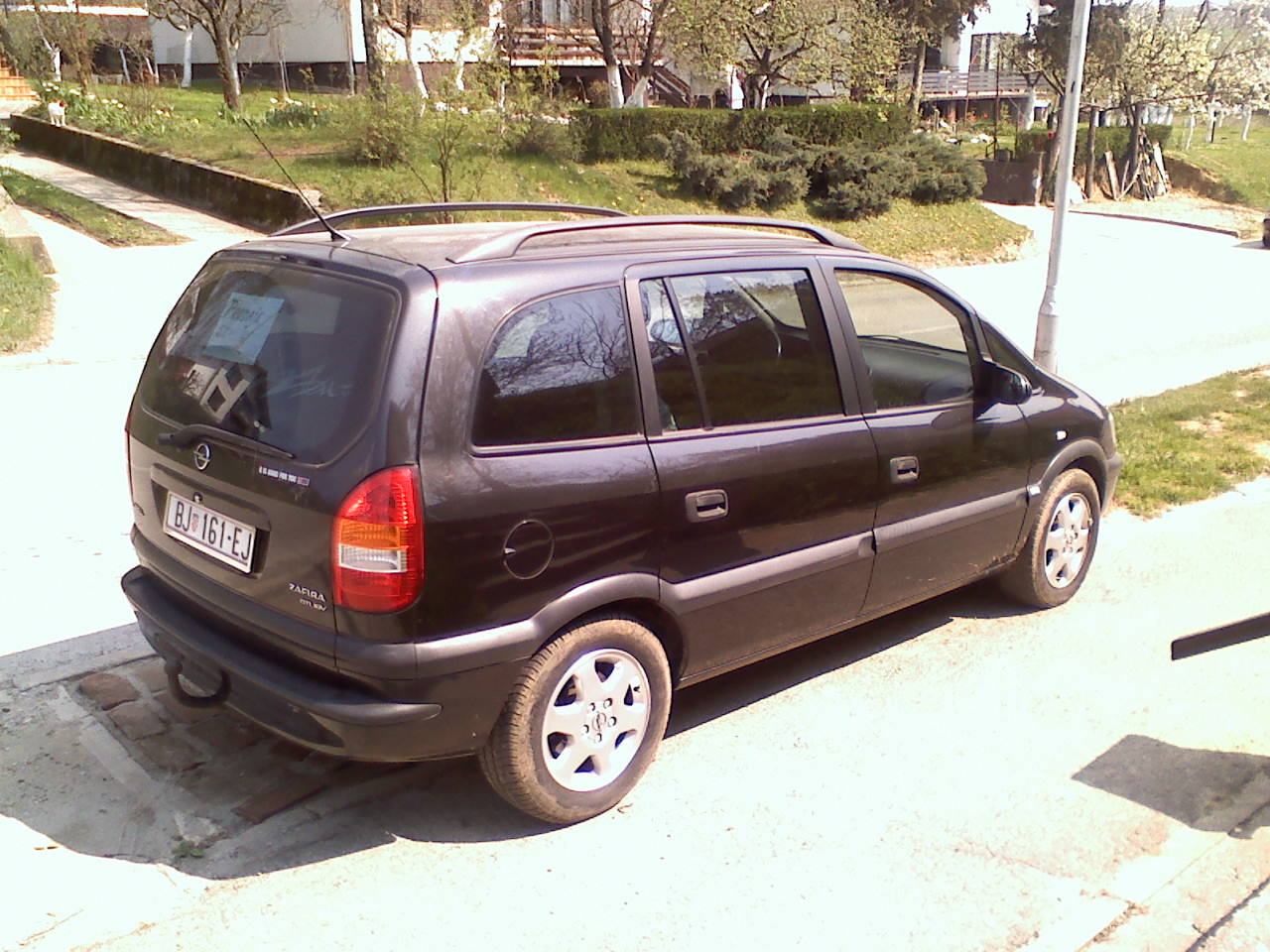 Opel Zafira 2 0 DTH HITNO 2001 God 