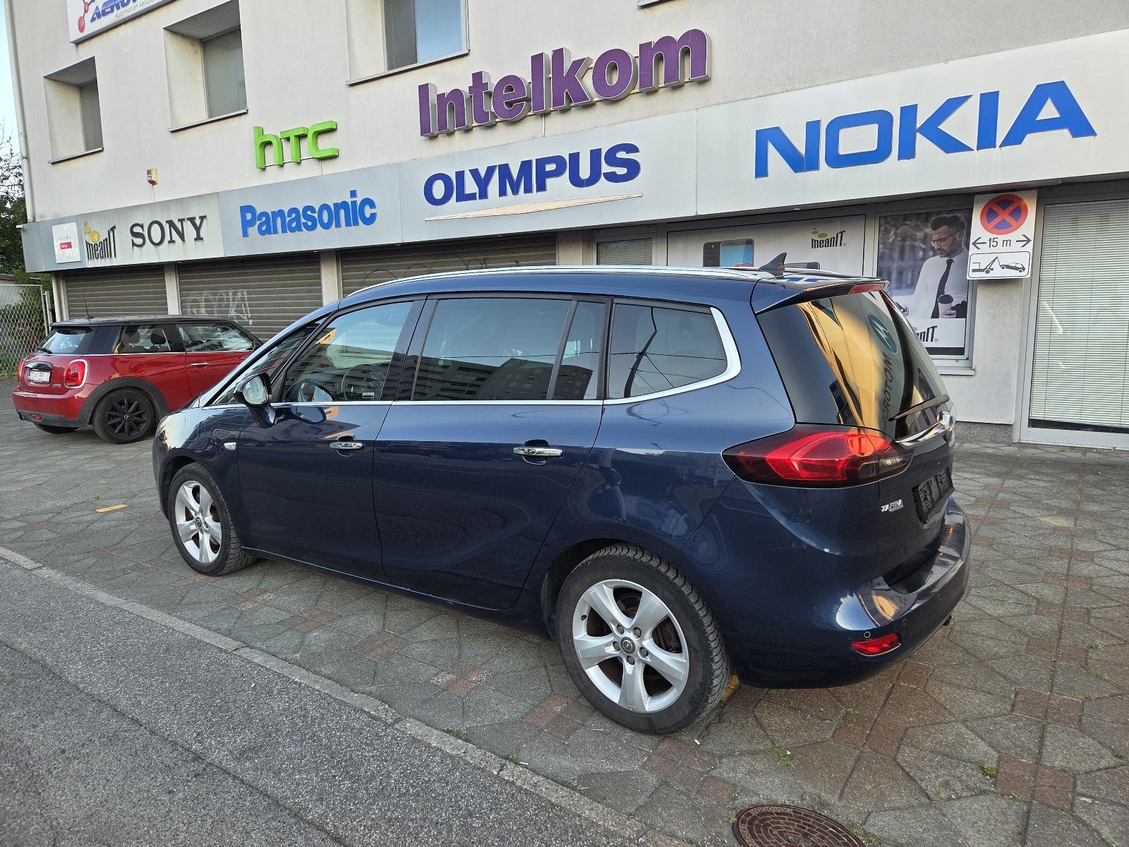 OPEL ZAFIRA 2.0 CDTI- 130ks-BI XENON-NAVIGACIJA-2x PARK SENZORI+KAMERA, fotografija 9