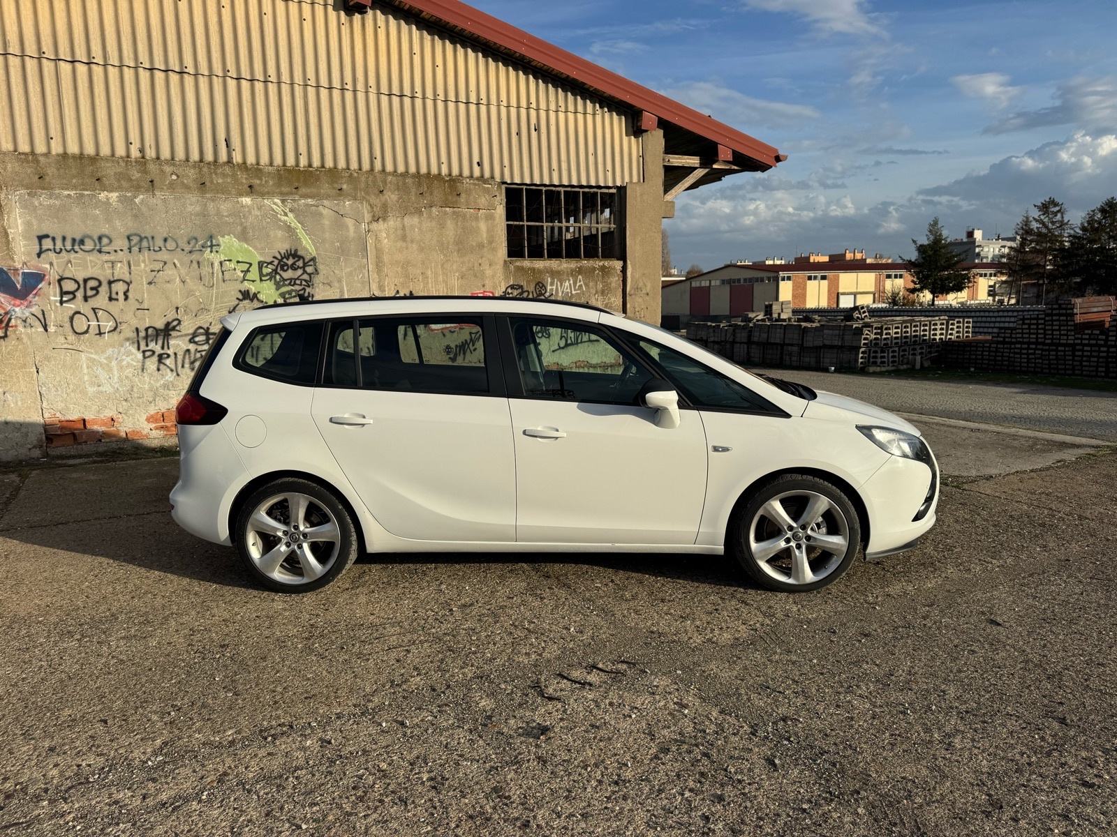 Opel Zafira Tourer, fotografija 5