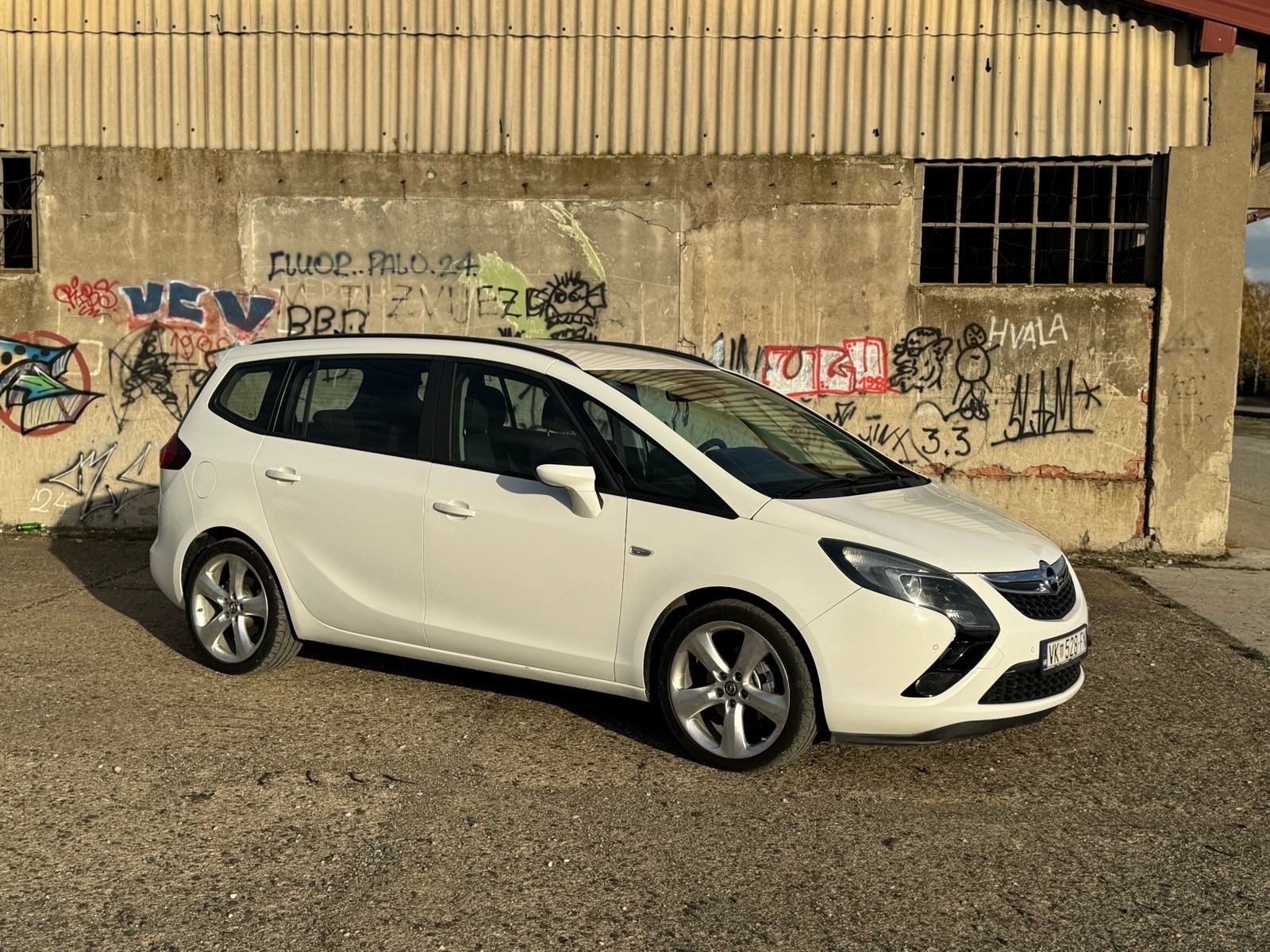 Opel Zafira Tourer, fotografija 6
