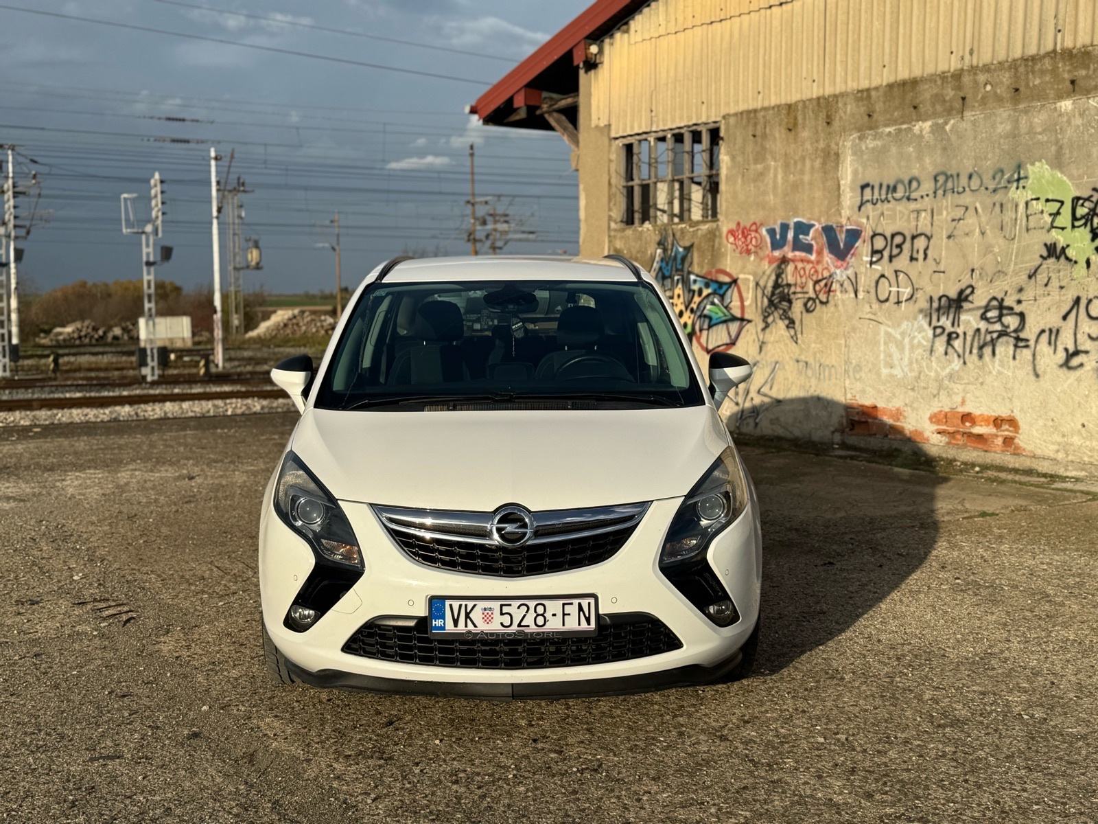Opel Zafira Tourer, fotografija 7