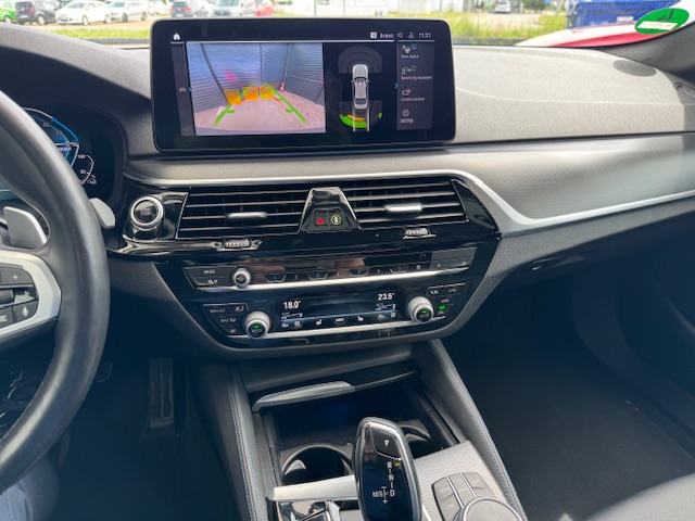 Ima sve-BMW 545 e M-4x4,Plug in Hybrid-Benz-394ks,g 2021 PROČI.OPIS, fotografija 8