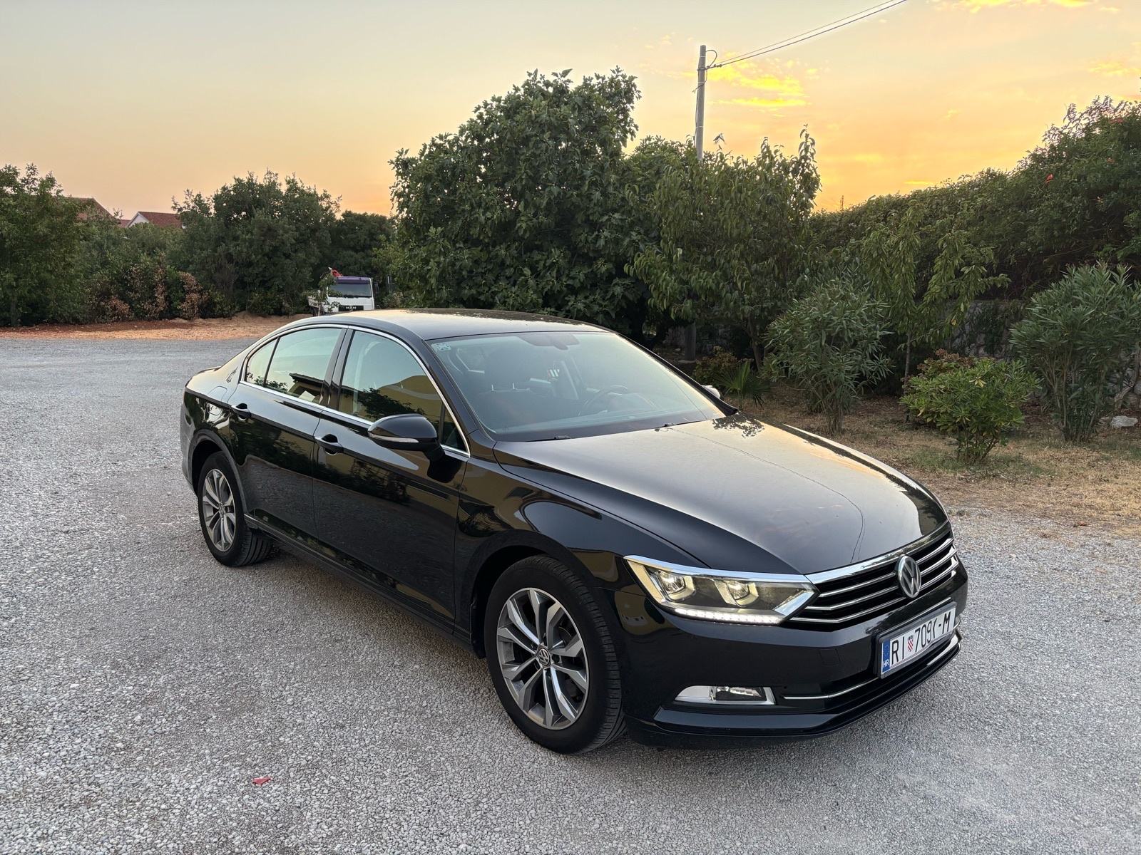 PASSAT 2.0 TDI,HR AUTO,REG.G.DANA,VELIKI SERVIS,KOMPL.SERVISNA., fotografija 7