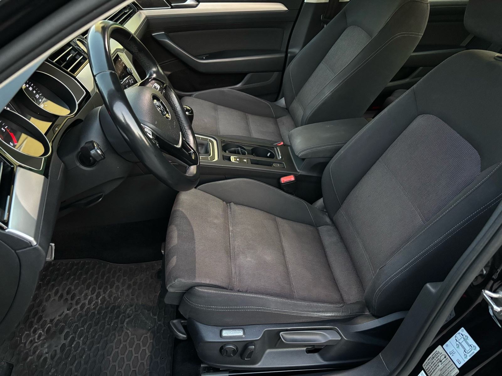 PASSAT 2.0 TDI,HR AUTO,REG.G.DANA,VELIKI SERVIS,KOMPL.SERVISNA., fotografija 16